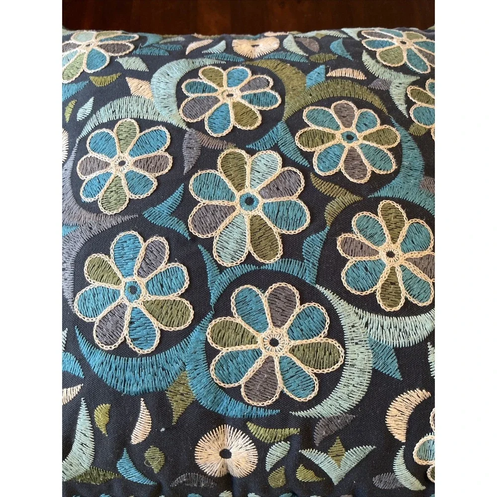 Pottery Barn Outdoor Pillow 18